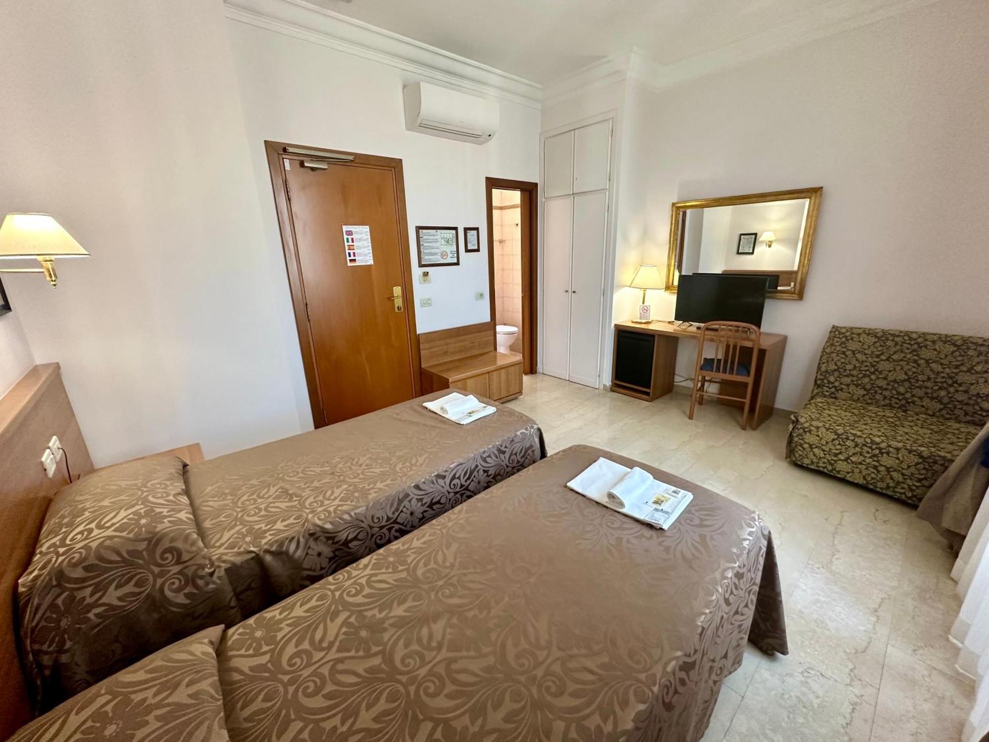 Hotel Principe Di Piemonte Roma Ngoại thất bức ảnh