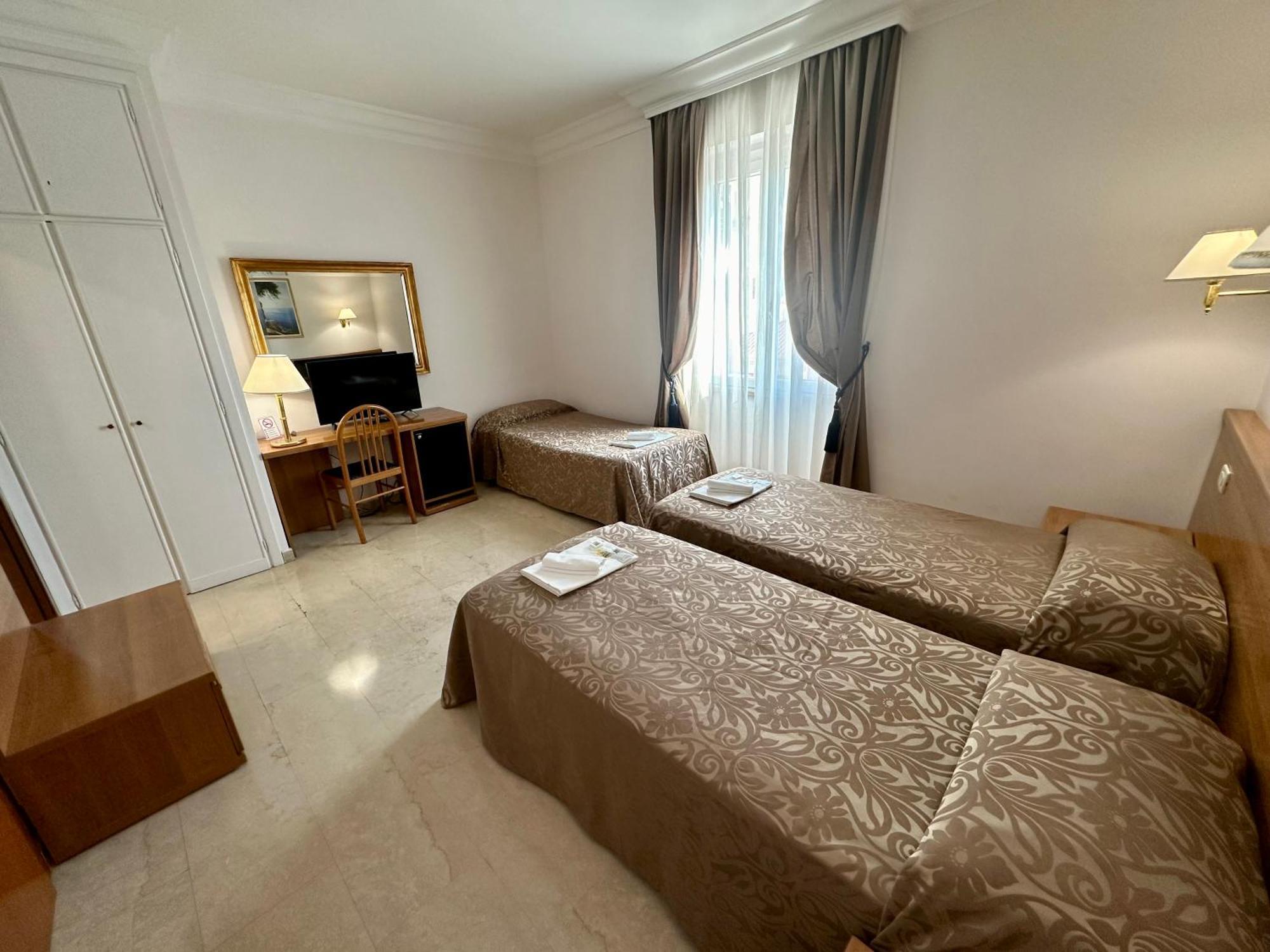 Hotel Principe Di Piemonte Roma Ngoại thất bức ảnh